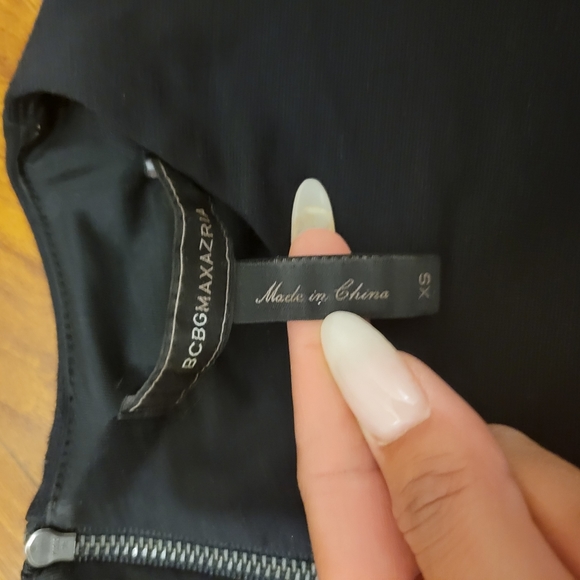 BCBG top - Picture 2 of 5